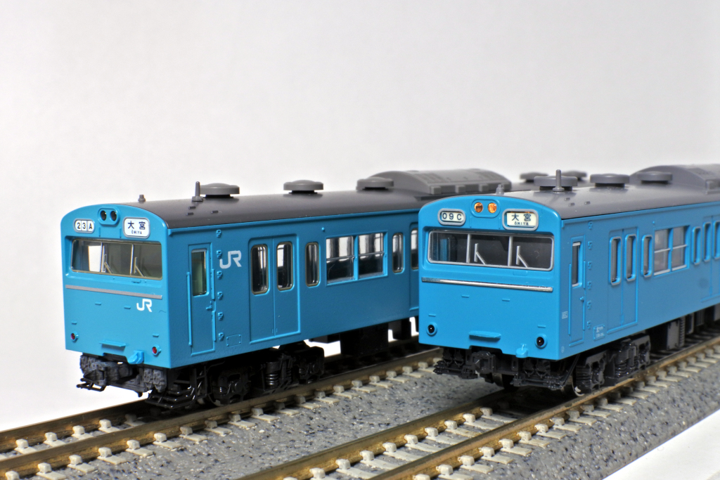 103系の並び(TOMIXとKATO) 103系の並び(TOMIXとKATO)