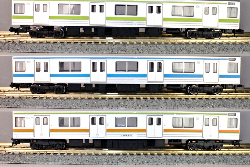 モハ205床下比較 モハ205床下比較