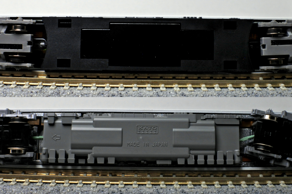 東武8000系_マイクロエース・KATOモーターカバー比較 東武8000系_マイクロエース・KATOモーターカバー比較