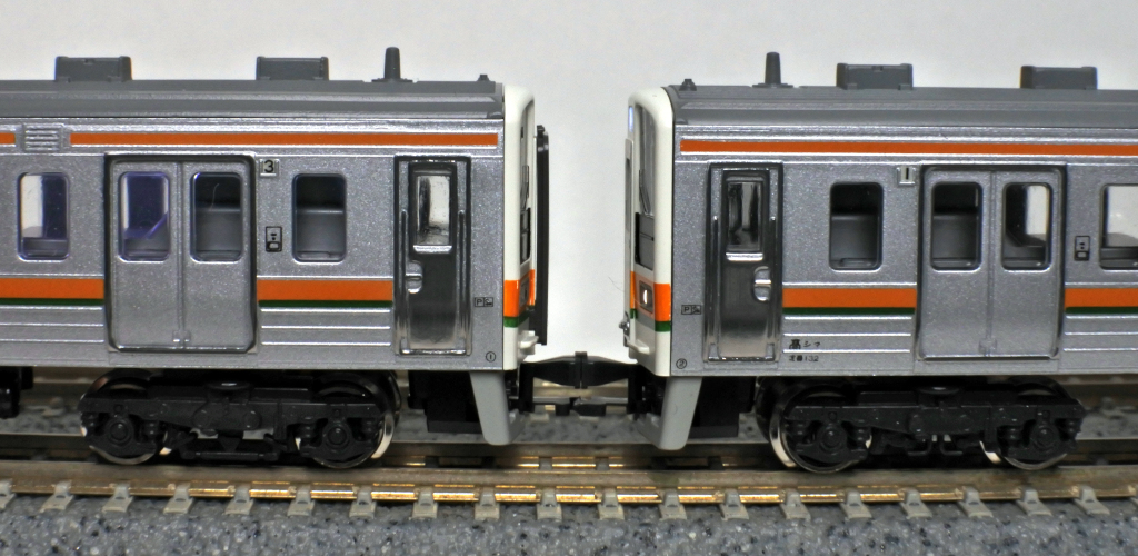 211系_新旧比較_先頭車連結 211系_新旧比較_先頭車連結